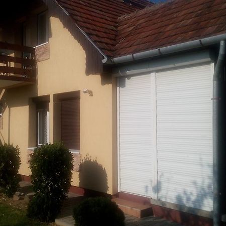 Orszag Apartmanhaz Zalakaros Exterior photo