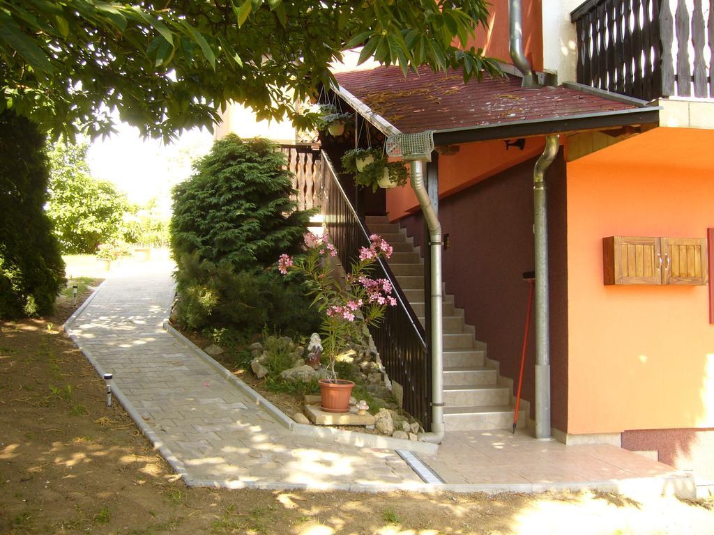Orszag Apartmanhaz Zalakaros Exterior photo