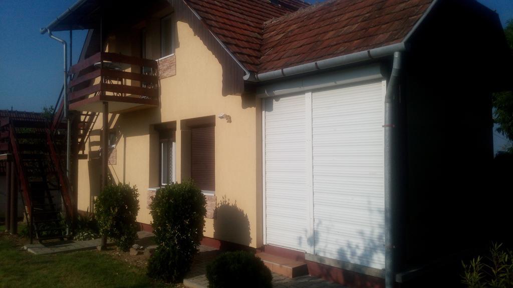 Orszag Apartmanhaz Zalakaros Exterior photo